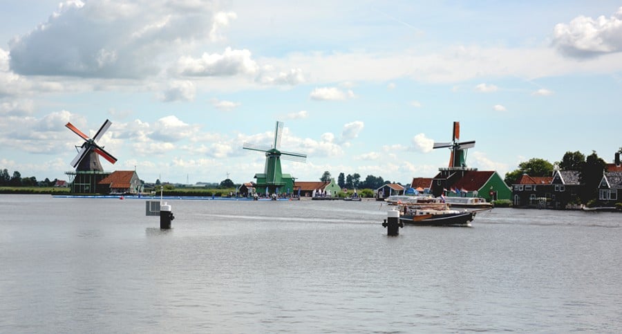 Road-trip aux Pays-Bas en famille : Les moulins de Zaanse Schans et les villages de pêcheurs