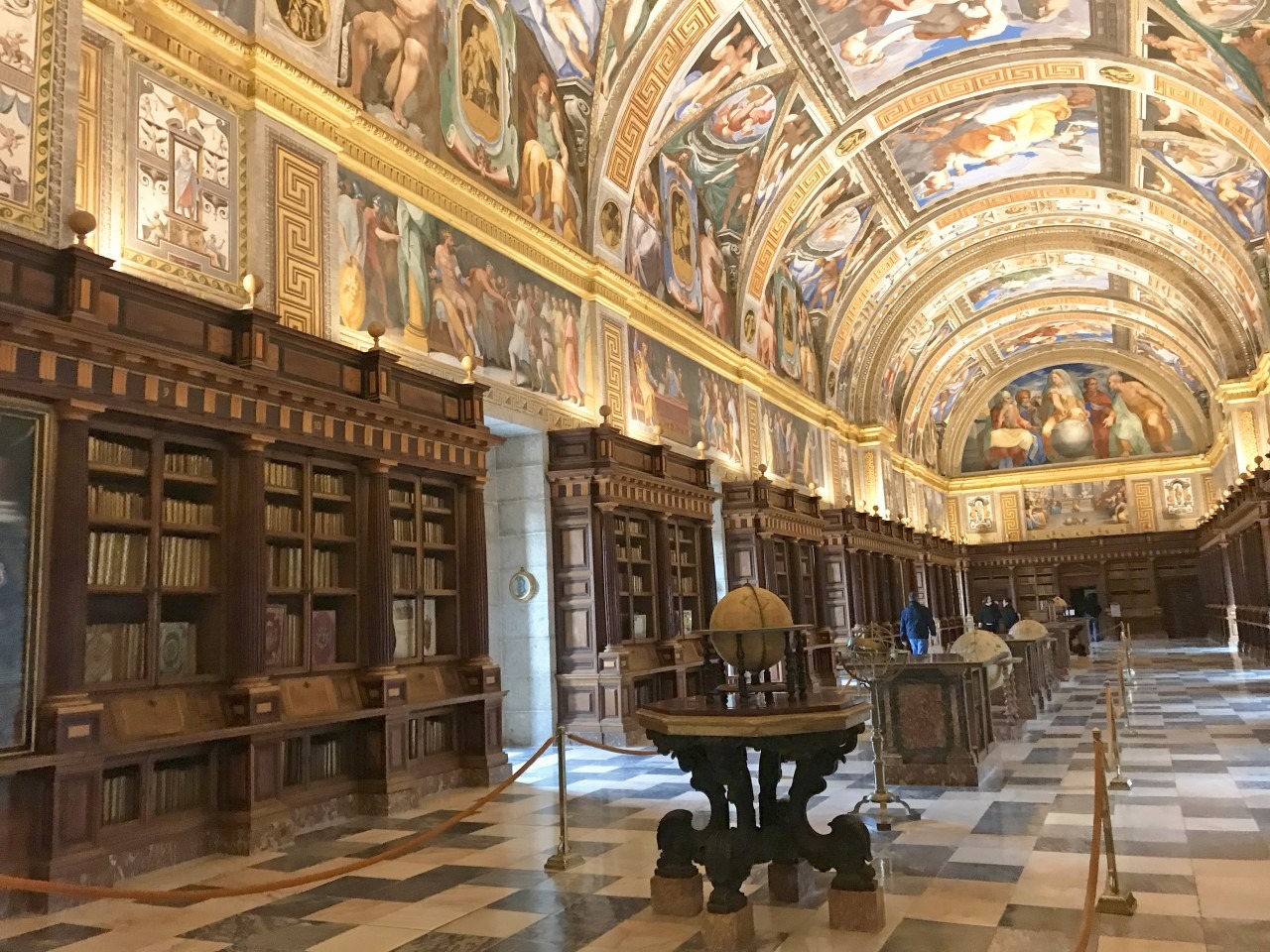 Que faire à El escorial, bibliothèque du monastère