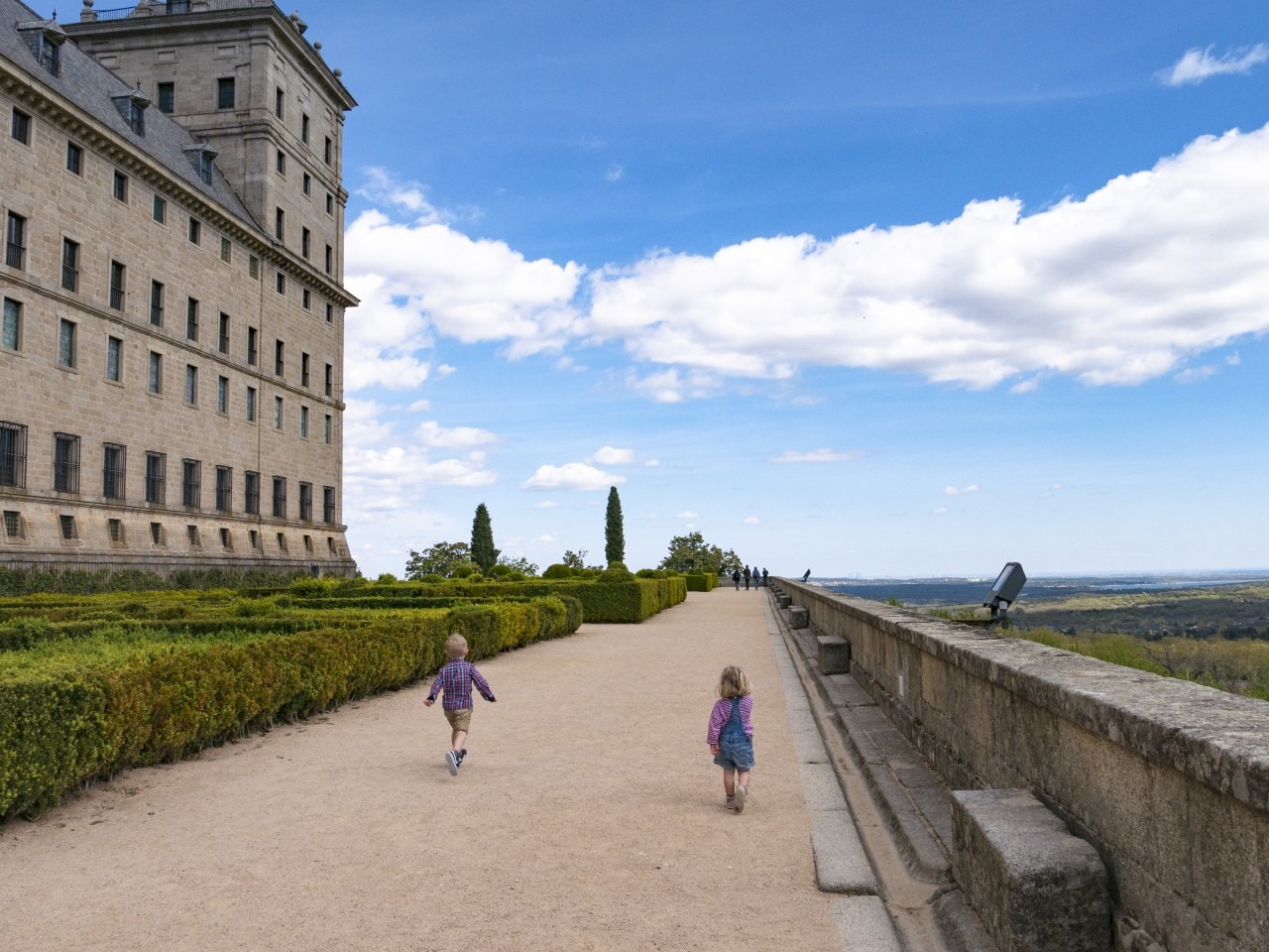 Que faire à El escorial, vue sur le monastère