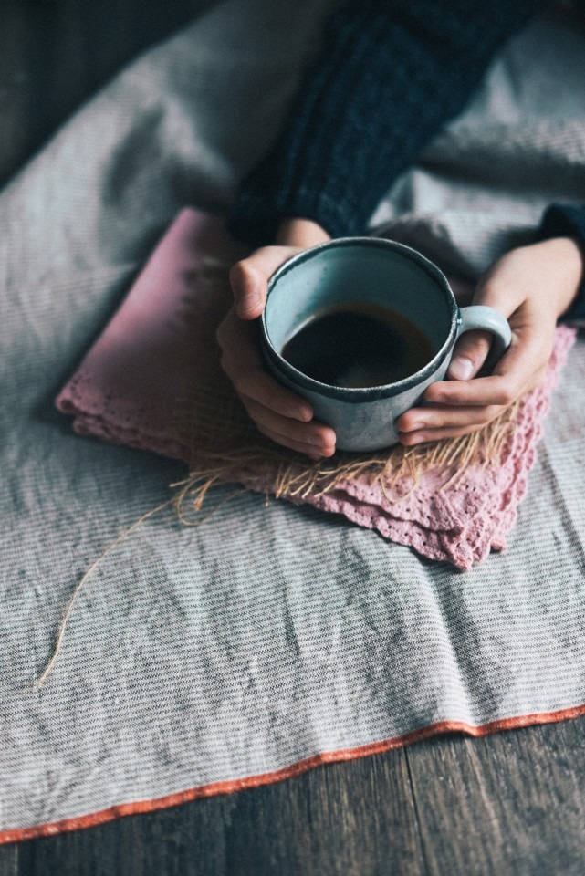 se détendre avec un thé pour s'initier au Slow-Life