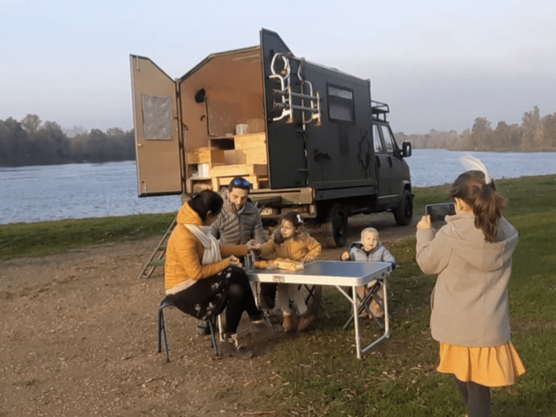 familare et parents voyageurs