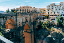 Ronda en famille : évasion entre montagnes, histoire et aventure