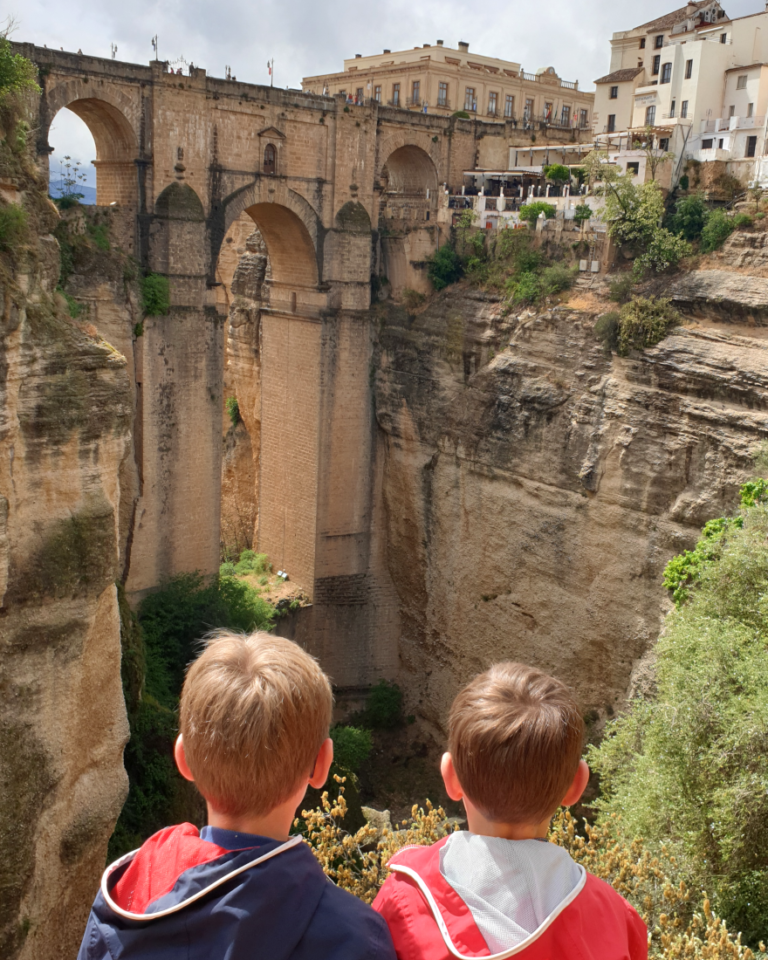 visiter Ronda en famille jardines de cuenca