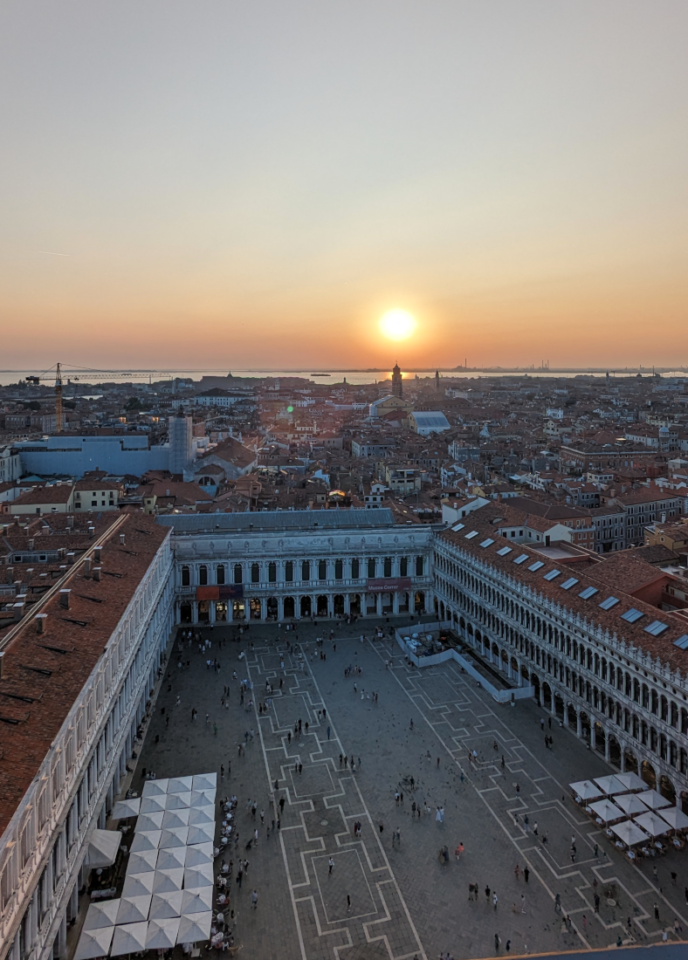 Visiter Venise le temps d'un week-end - Campanile, vue sur la Place Saint-Marc