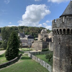 visiter fougeres avec les enfants