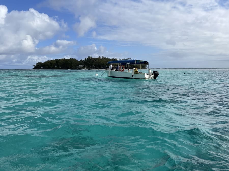 belle plage  maurice blue bay