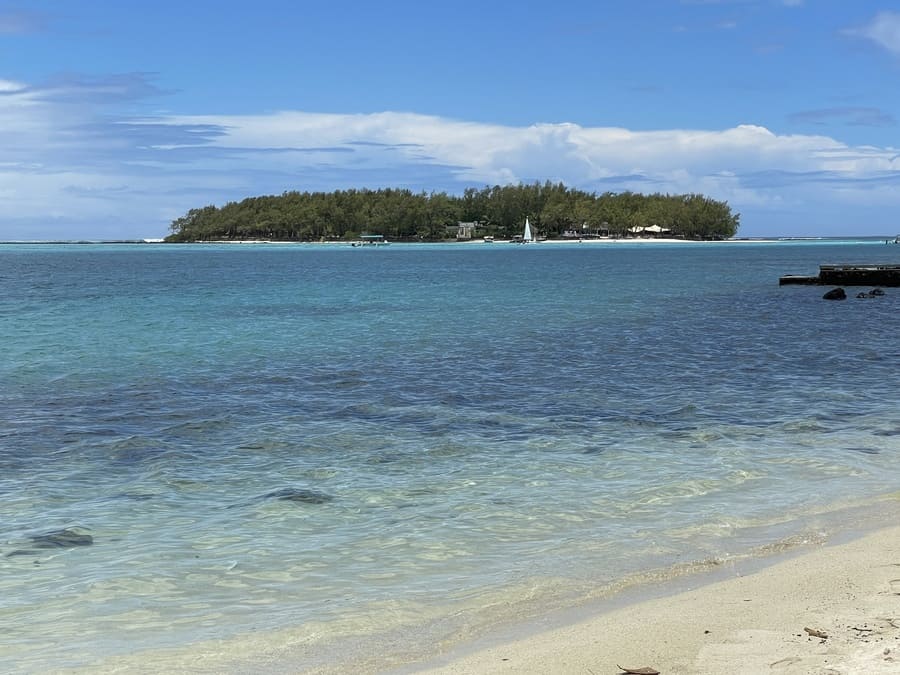 belle plage maurice blue bay